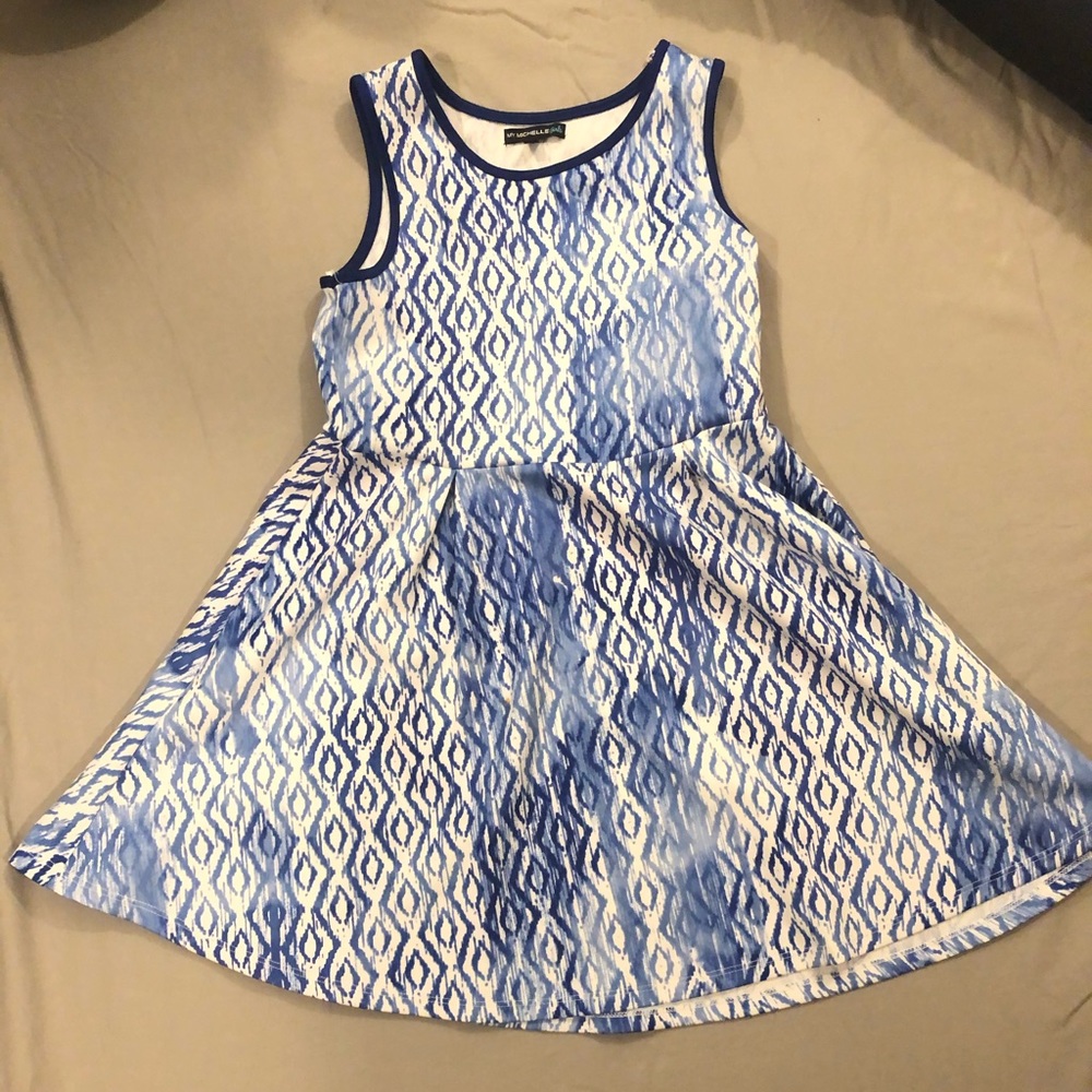 Size 14 diamond patterned dress